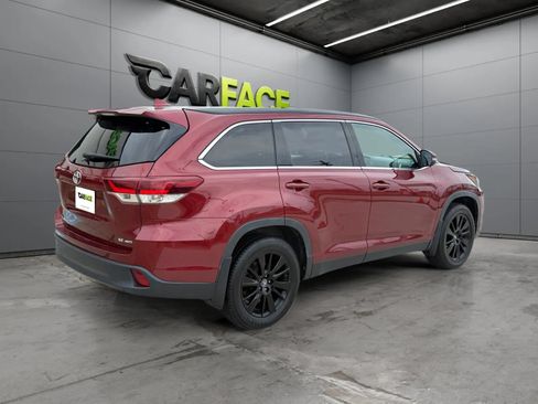 Used 2019 Toyota Highlander SE AWD/4WD image 13