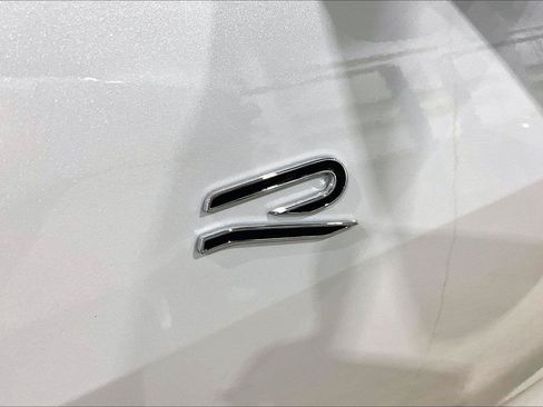 Used 2025 Volkswagen Tiguan SEL R-Line AWD/4WD image 9