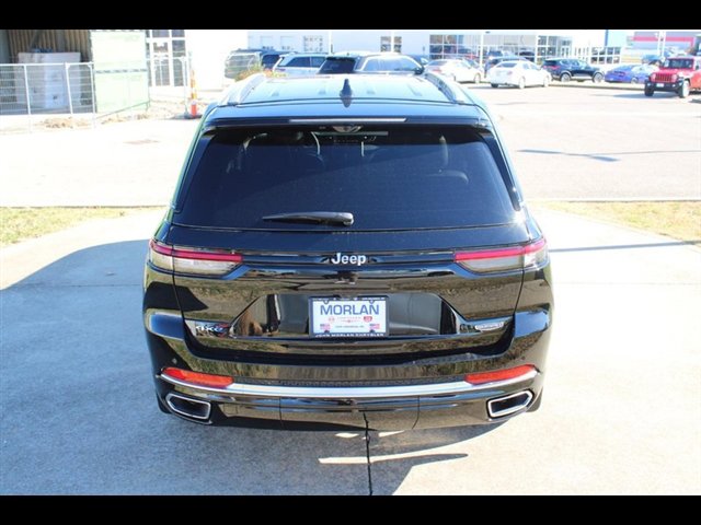Used 2022 Jeep Grand Cherokee Summit AWD/4WD image 6