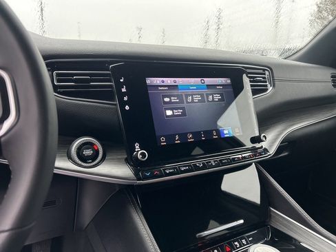 Used 2023 Jeep Wagoneer L Series II image 22