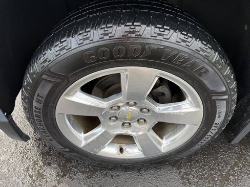 Used 2015 Chevrolet Tahoe LT w/ Luxury Package AWD/4WD image 9
