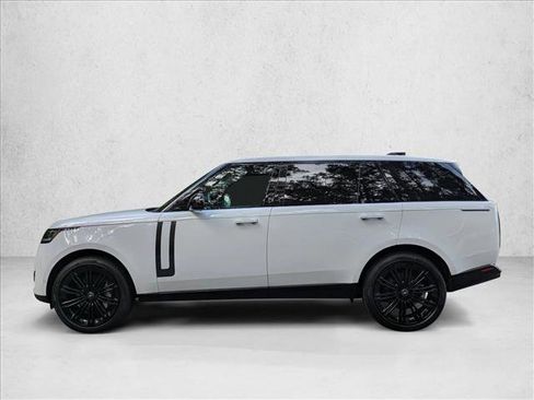New 2025 Land Rover Range Rover SE image 5
