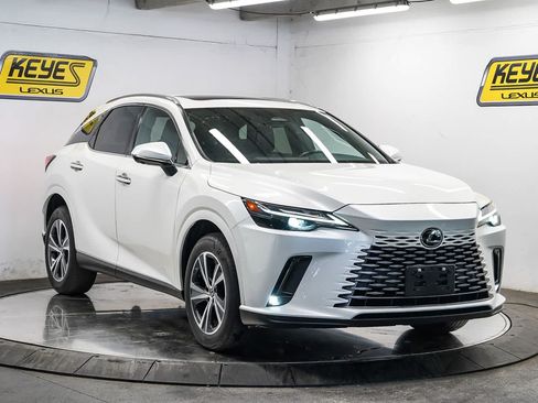 Used 2024 Lexus RX 350 Premium w/ Accessory Package (Z1) FWD image 5