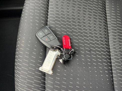 Used 2025 Chevrolet Equinox LT image 21