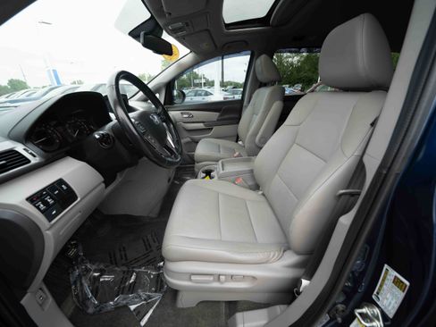 Used 2016 Honda Odyssey EX-L image 9