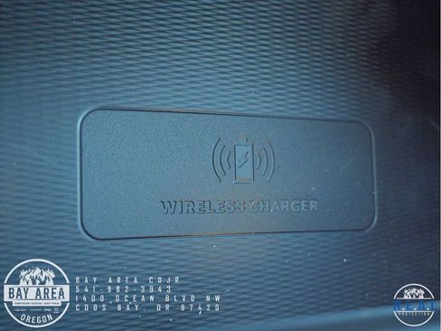 New 2025 Jeep Grand Cherokee Overland w/ Luxury Tech Group IV image 22