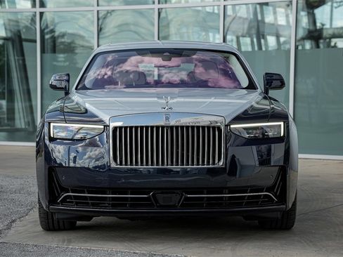 New 2025 Rolls-Royce Ghost image 7