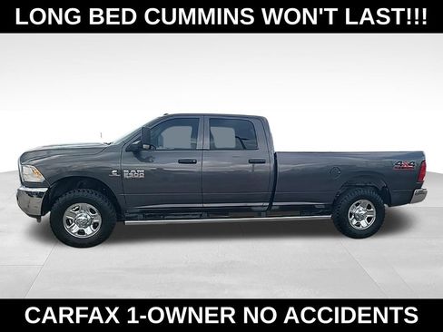 Used 2018 RAM 2500 Tradesman w/ Chrome Appearance Group AWD/4WD image 4