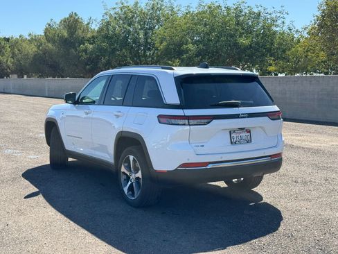 Used 2023 Jeep Grand Cherokee 4WD 4xe image 7