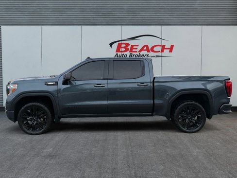 Used 2020 GMC Sierra 1500 Elevation w/ Elevation Value Package image 9
