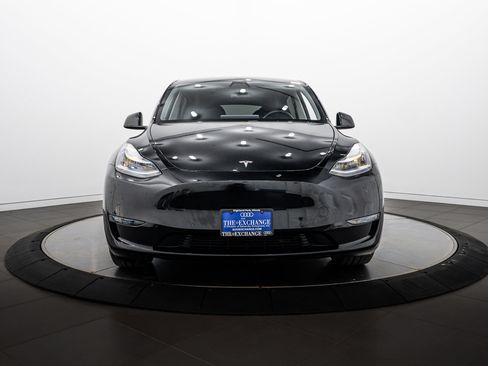 Used 2021 Tesla Model Y Long Range AWD/4WD image 22