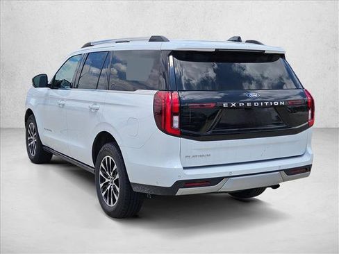 Used 2025 Ford Expedition Platinum AWD/4WD image 7