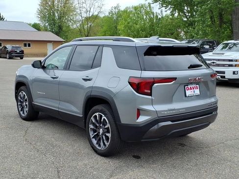Used 2025 GMC Terrain Elevation w/ Elevation Premium Package AWD/4WD image 6