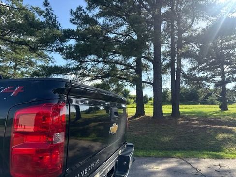 Used 2019 Chevrolet Silverado 2500 W/T w/ WT Convenience Package AWD/4WD image 17