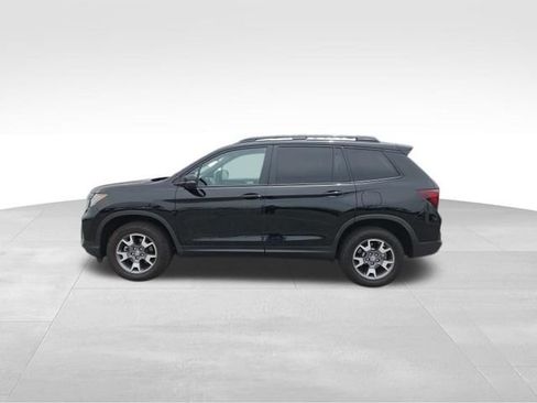 Used 2023 Honda Passport TrailSport image 5
