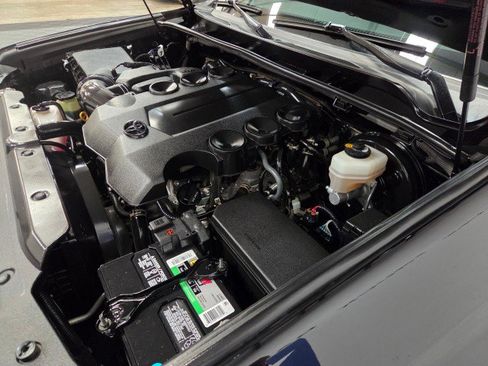 Used 2022 Toyota 4Runner SR5 Premium image 92