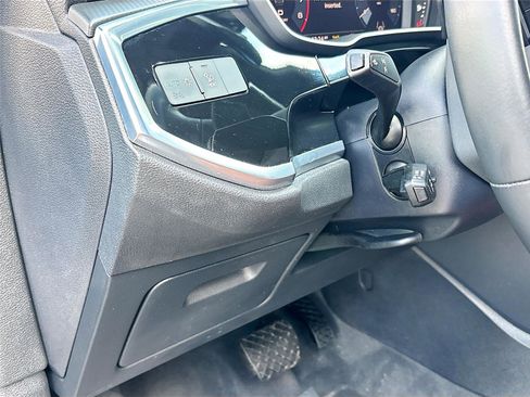 Used 2024 Audi Q3 2.0T Premium Plus image 10