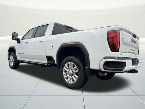 Used 2023 GMC Sierra 3500 Denali w/ Denali Ultimate Package image 3
