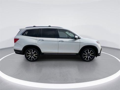 Used 2019 Honda Pilot Elite image 16