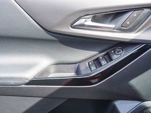 Used 2026 Chevrolet Equinox LT w/ Safety and Technology Package image 18