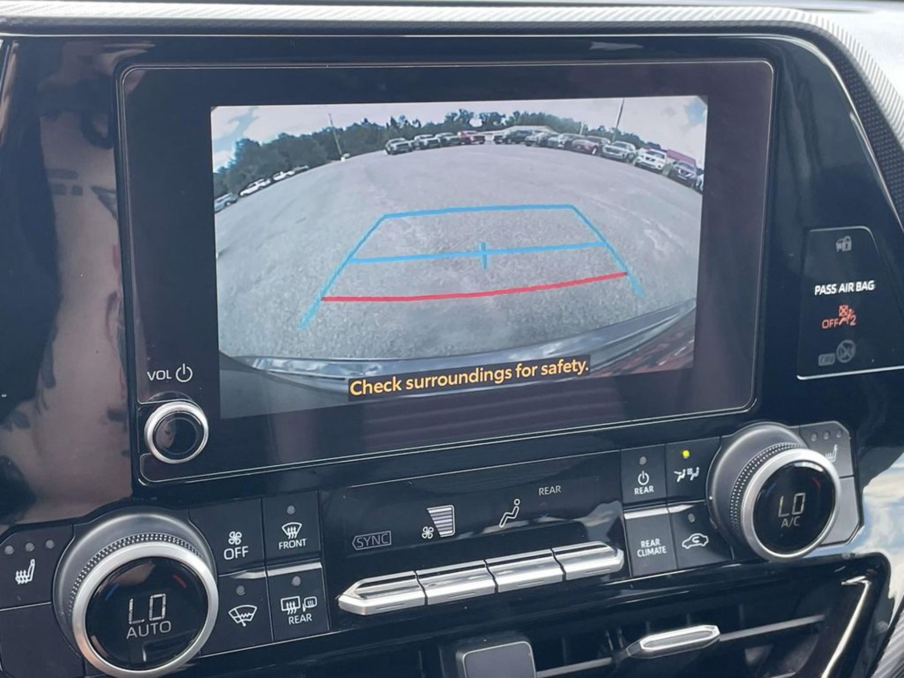 Used 2024 Toyota Highlander XSE FWD image 17