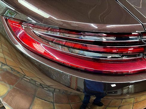 Used 2019 Porsche Panamera w/ Premium Package image 30