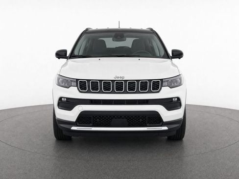 Used 2025 Jeep Compass Limited AWD/4WD image 2