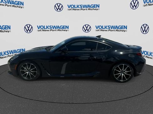 Used 2023 Toyota GR86 RWD image 5