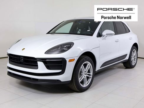 New 2026 Porsche Macan image 1