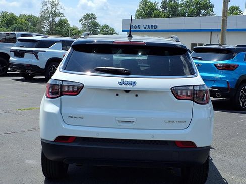Used 2025 Jeep Compass Limited AWD/4WD image 18