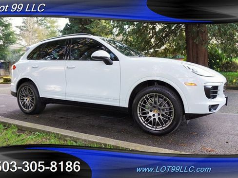 Used 2017 Porsche Cayenne AWD/4WD image 7