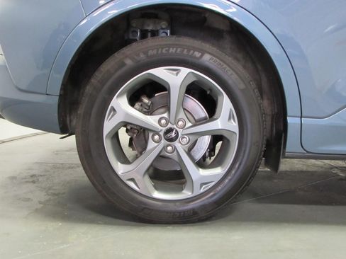 Certified 2023 Ford Escape ST-Line w/ Tech Pack #1 AWD/4WD image 9