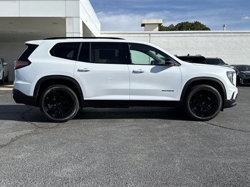 New 2026 GMC Acadia Elevation image 2