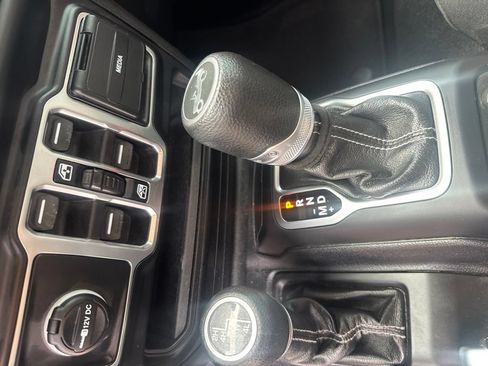 Used 2020 Jeep Wrangler Unlimited Sport S AWD/4WD image 25