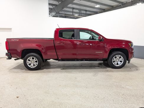 Used 2019 Chevrolet Colorado LT image 2