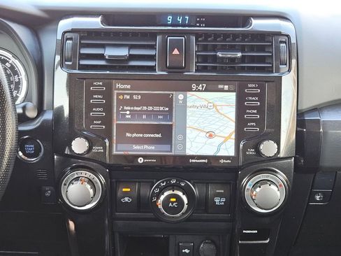 Used 2024 Toyota 4Runner TRD Off-Road Premium image 20