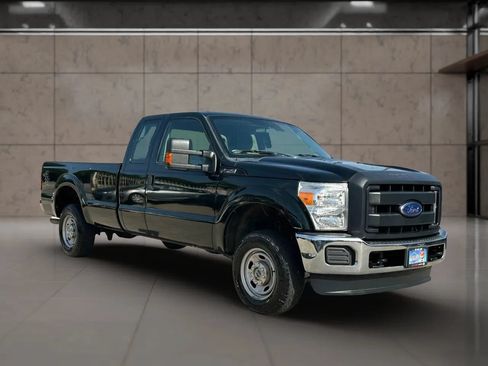 Used 2016 Ford F250 XL w/ Power Equipment Group AWD/4WD image 19