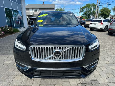 Used 2025 Volvo XC90 B5 Ultra w/ Protection Package AWD/4WD image 2