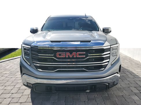 Used 2023 GMC Sierra 1500 SLT w/ SLT Premium Package image 2
