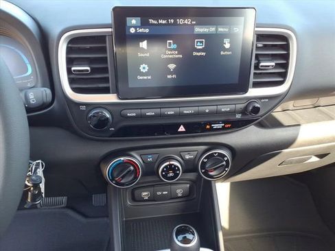 New 2026 Hyundai Venue SE image 13