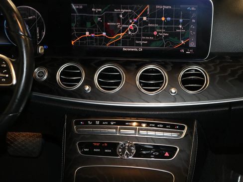 Used 2020 Mercedes-Benz E 350 Sedan image 54