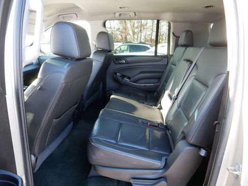 Used 2017 GMC Yukon XL SLT image 35