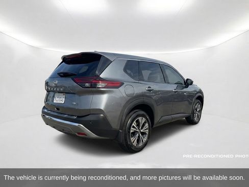 Used 2023 Nissan Rogue SV FWD image 6