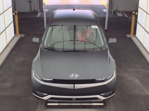 Used 2023 Hyundai Ioniq 5 SEL image 2