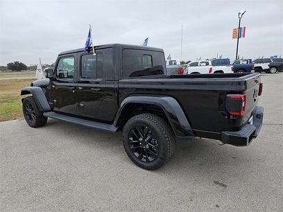 Certified 2023 Jeep Gladiator Overland