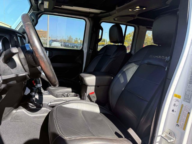 Used 2019 Jeep Wrangler Unlimited Sahara w/ Uconnect 4C Nav & Sound Group AWD/4WD image 17