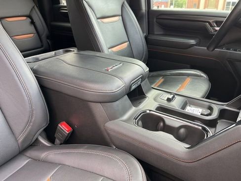 Used 2024 GMC Sierra 2500 AT4 w/ AT4 Premium Plus Package AWD/4WD image 31
