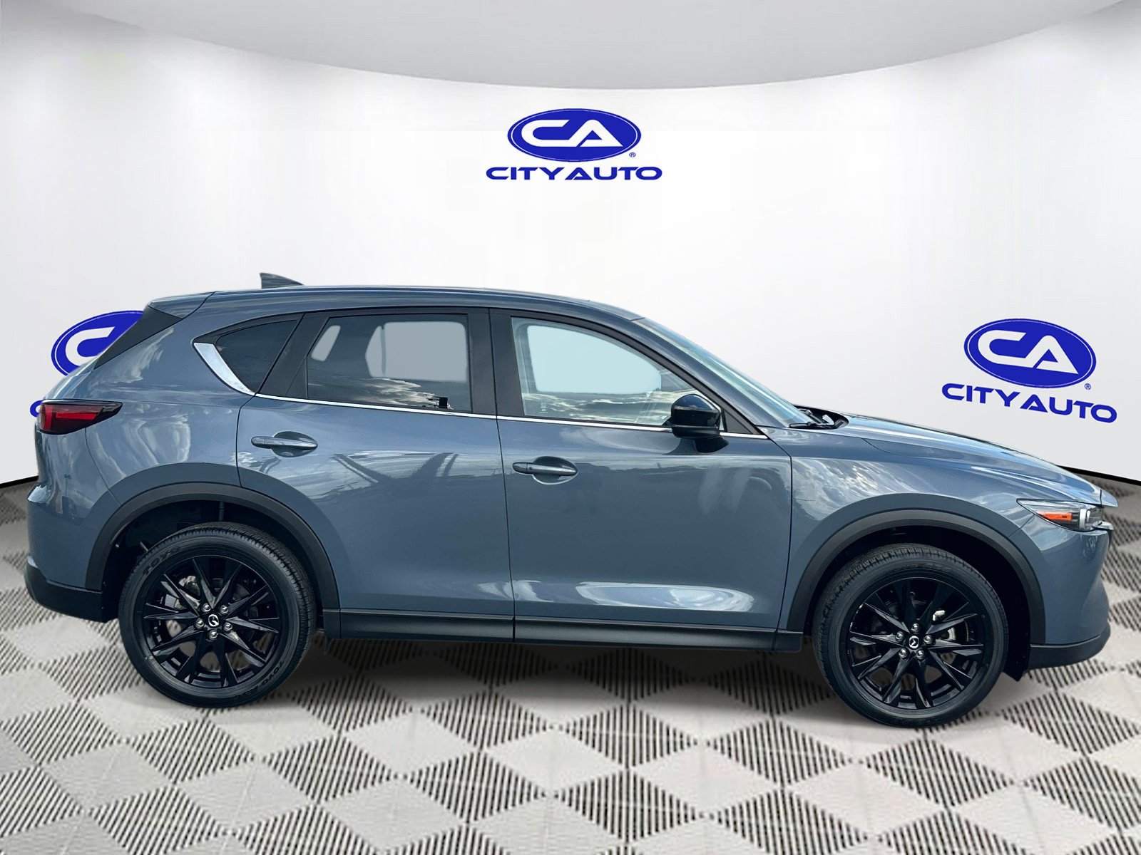 Used 2025 MAZDA CX-5 Carbon Edition AWD/4WD image 2
