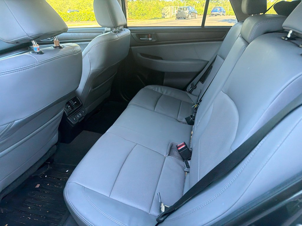 Used 2019 Subaru Outback 2.5i Limited AWD/4WD image 10