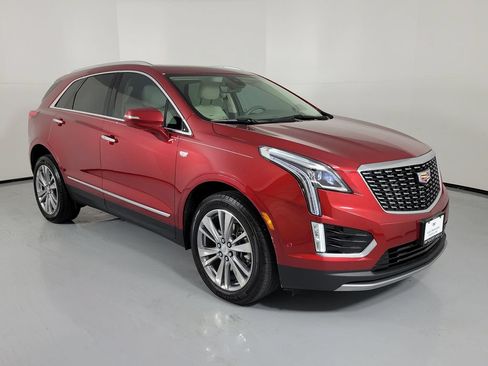 Certified 2024 Cadillac XT5 Premium Luxury w/ Technology Package FWD image 1